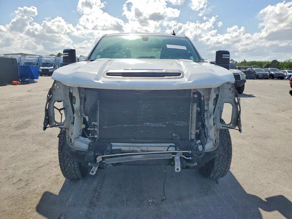 51261996 :رقم المزاد ، 1GC4WLE74NF261711 vin ، 2022 Chevrolet Silverado مزاد بيع