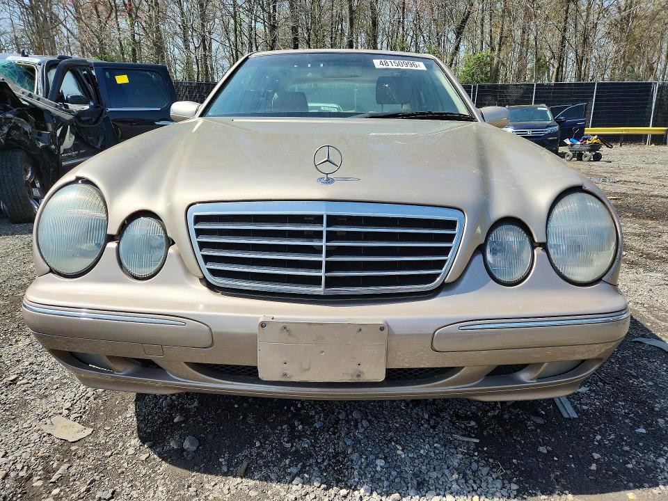 48150996 :رقم المزاد ، WDBJF65J4YB123676 vin ، 2000 Mercedes-benz E مزاد بيع
