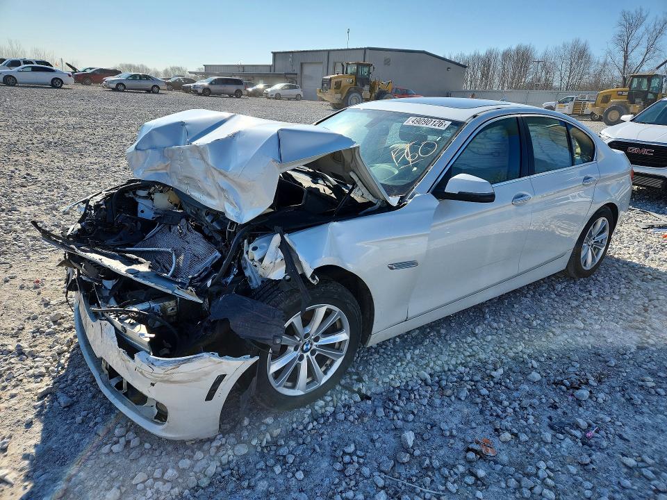 49090126 :رقم المزاد ، WBA5A7C50ED619357 vin ، 2014 Bmw 528 مزاد بيع