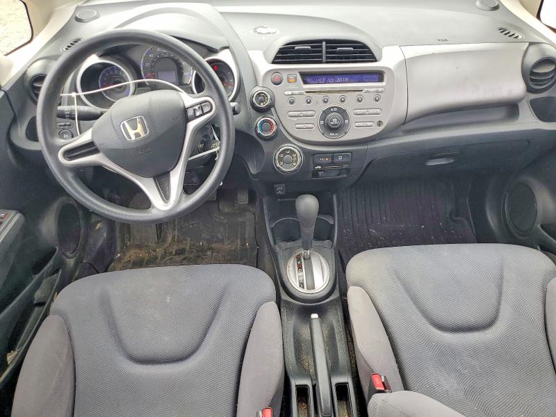 48513036 :رقم المزاد ، JHMGE8H39DC026208 vin ، 2013 Honda Fit مزاد بيع