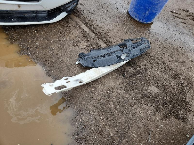 45793756 :رقم المزاد ، JH4KB16395C800617 vin ، 2005 Acura Rl مزاد بيع