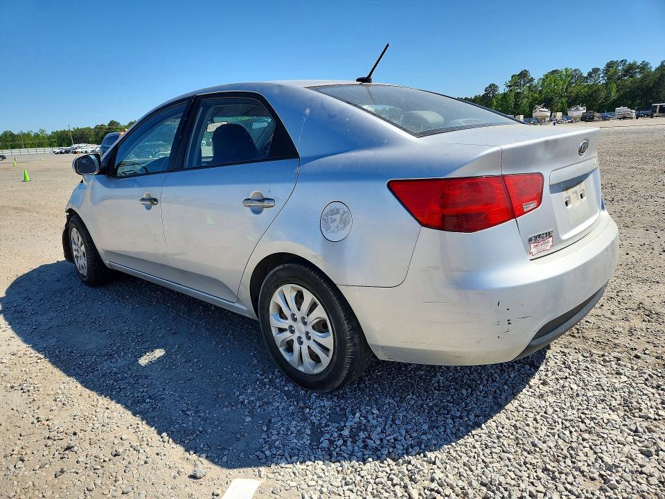 2010 Kia Forte მანქანა იყიდება აუქციონზე, vin: KNAFT4A27A5049285, აუქციონის ნომერი: 50460116
