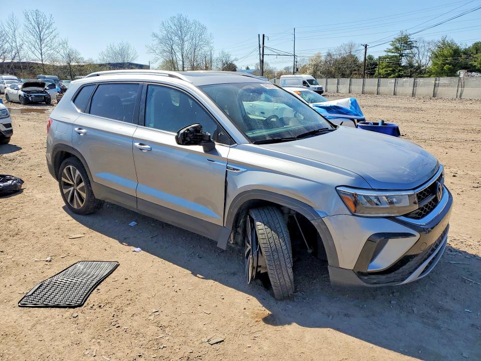 Продажа на аукционе авто 2023 Volkswagen Taos, vin: 3VVEX7B22PM327792, номер лота: 48971076