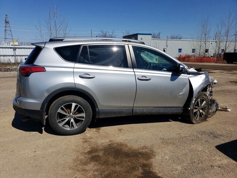 49178376 :رقم المزاد ، 2T3ZFREV5JW491385 vin ، 2018 Toyota Rav4 مزاد بيع