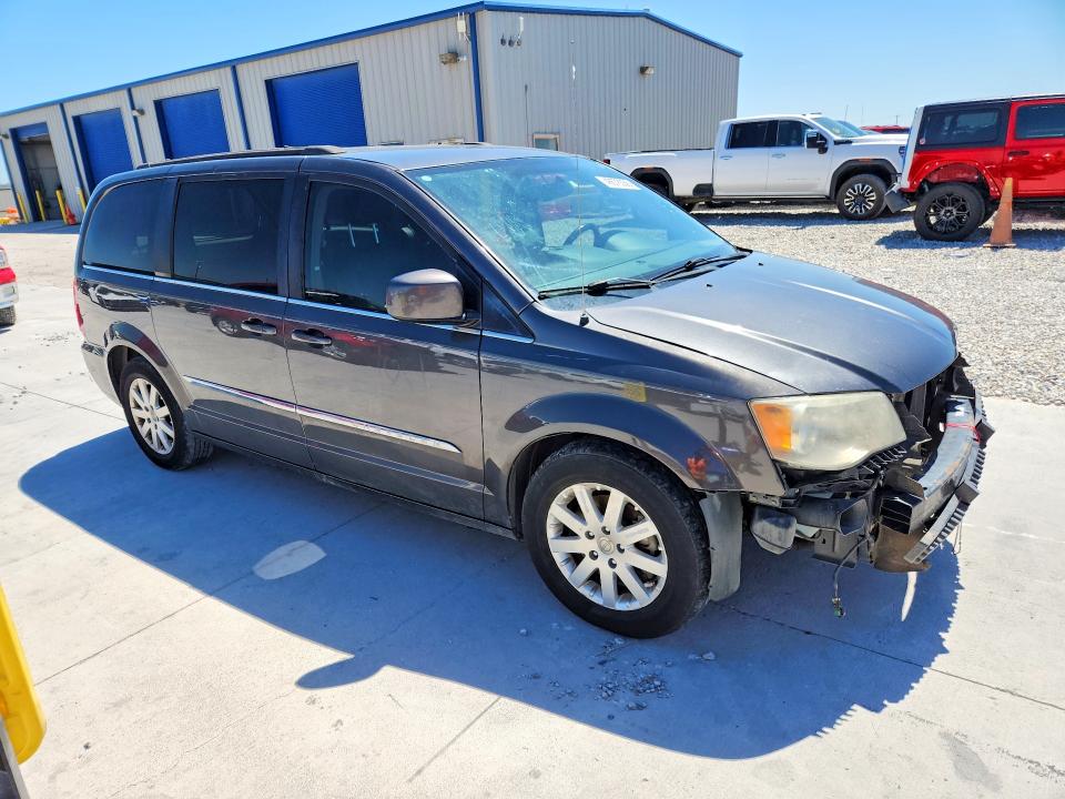 48678366 :رقم المزاد ، 2C4RC1BG9FR510084 vin ، 2015 Chrysler Town & Country مزاد بيع