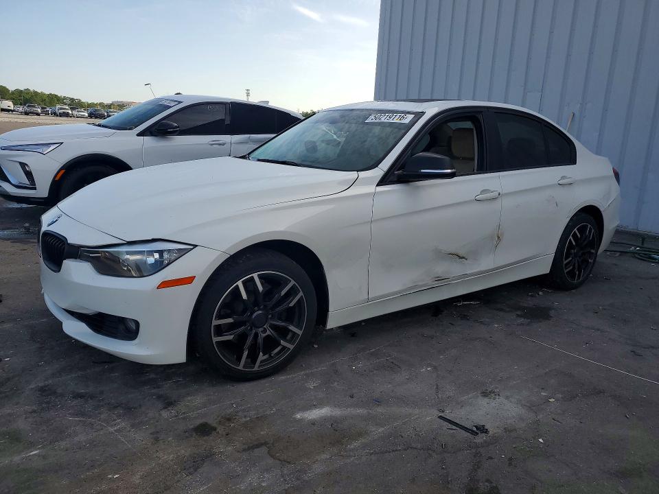 50219116 :رقم المزاد ، WBA3C1G57DNN93387 vin ، 2013 Bmw 328 مزاد بيع