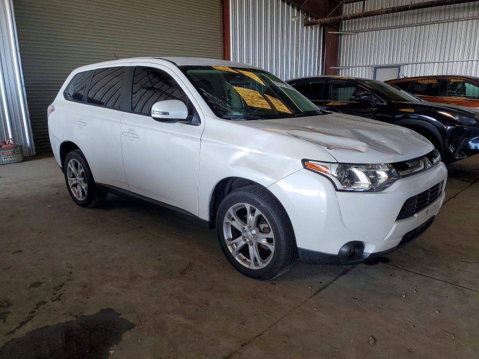 Продажа на аукционе авто 2014 Mitsubishi Outlander, vin: JA4AZ3A35EZ007446, номер лота: 51311146