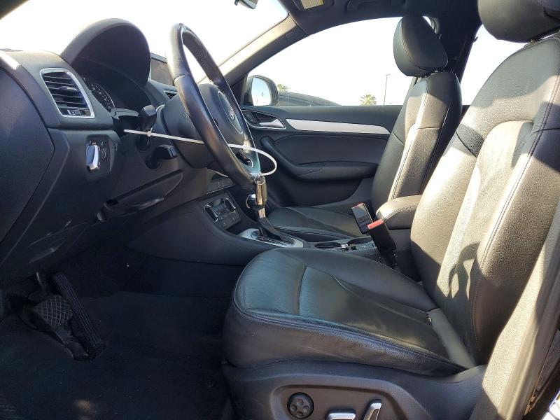 50658006 :رقم المزاد ، WA1BCCFS4HR017363 vin ، 2017 Audi Q3 مزاد بيع