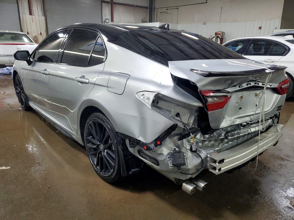49027846 :رقم المزاد ، 4T1K61BK8RU111490 vin ، 2024 Toyota Camry مزاد بيع