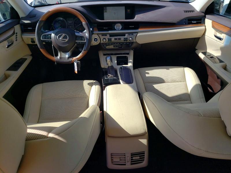 51598986 :رقم المزاد ، JTHBW1GG3H2134466 vin ، 2017 Lexus Es مزاد بيع