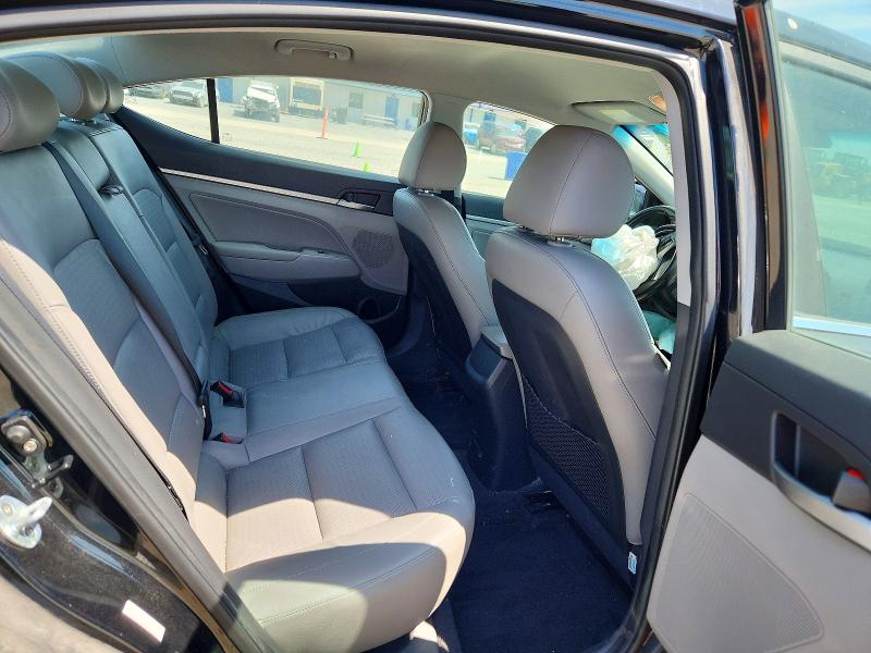 49061216 :رقم المزاد ، KMHD84LF7HU116099 vin ، 2017 Hyundai Elantra مزاد بيع