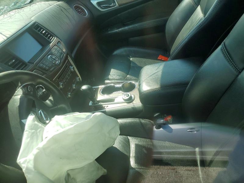 49728256 :رقم المزاد ، 5N1DR2MM1KC616769 vin ، 2019 Nissan Pathfinder مزاد بيع
