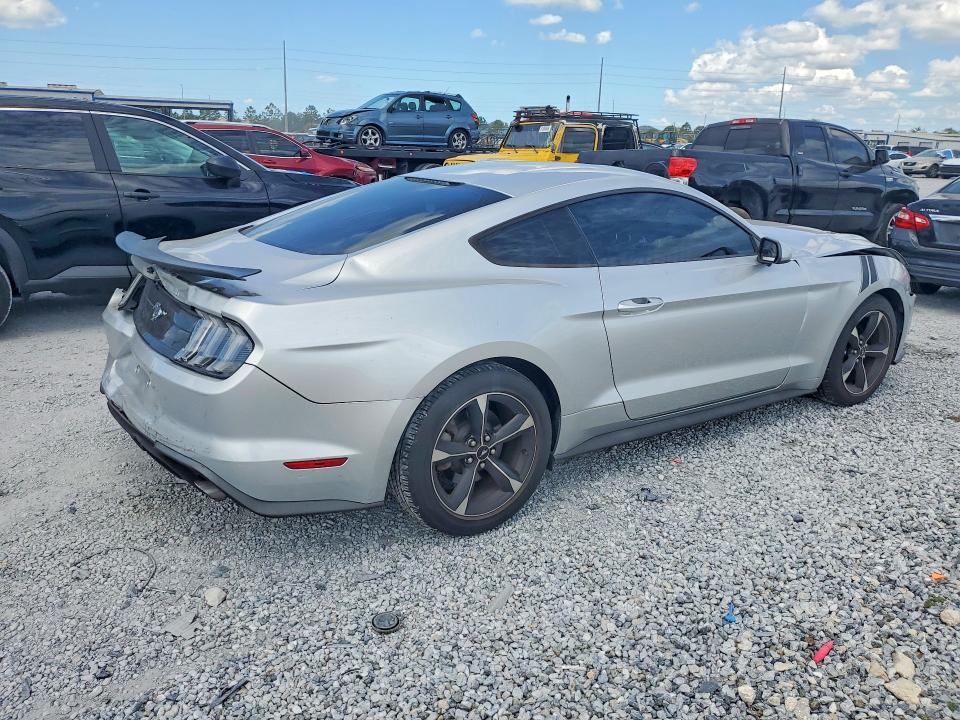 50945666 :رقم المزاد ، 1FA6P8TH5J5121610 vin ، 2018 Ford Mustang مزاد بيع