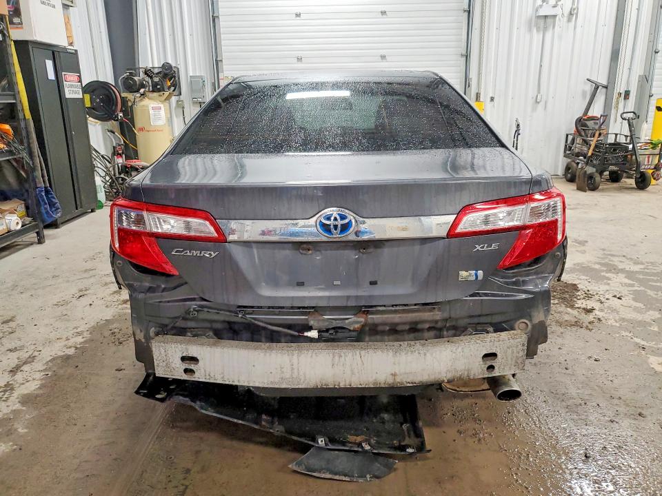 46527526 :رقم المزاد ، 4T1BD1FKXCU012144 vin ، 2012 Toyota Camry Hybrid مزاد بيع