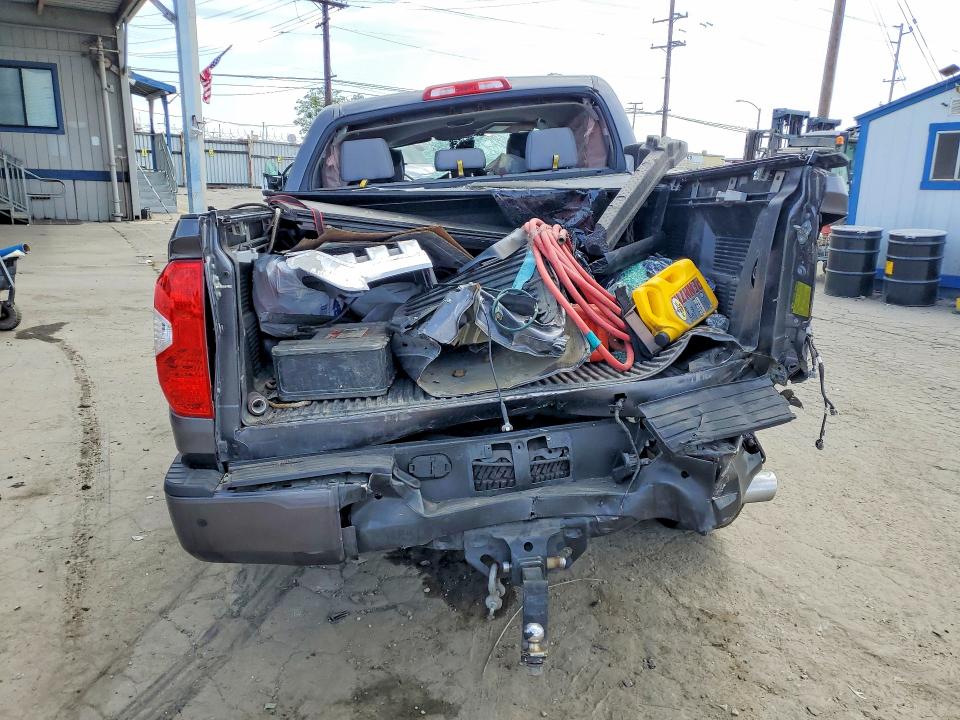 Aukcja sprzedaży 2018 Toyota Tundra, vin: 5TFHY5F13JX692966, numer aukcji: 49459586