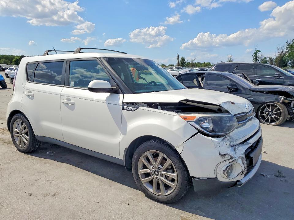 Продажа на аукционе авто 2017 Kia Soul, vin: KNDJP3A58H7465592, номер лота: 51100896