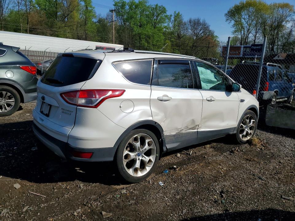 49977026 :رقم المزاد ، 1FMCU0J90DUA57212 vin ، 2013 Ford Escape مزاد بيع