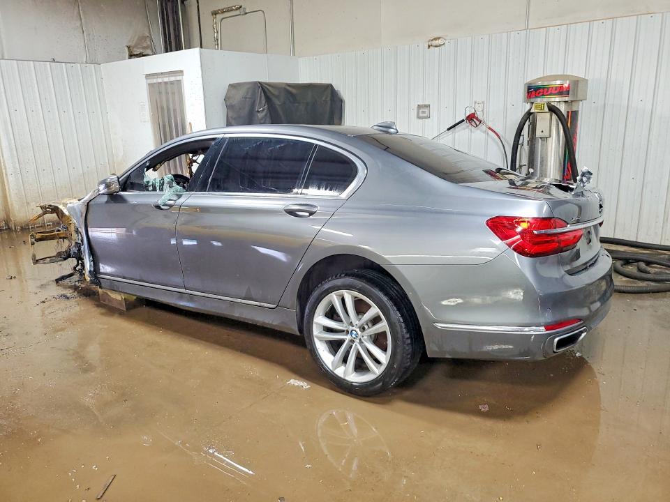 2018 Bmw 750 მანქანა იყიდება აუქციონზე, vin: WBA7F2C53JG423970, აუქციონის ნომერი: 49086226