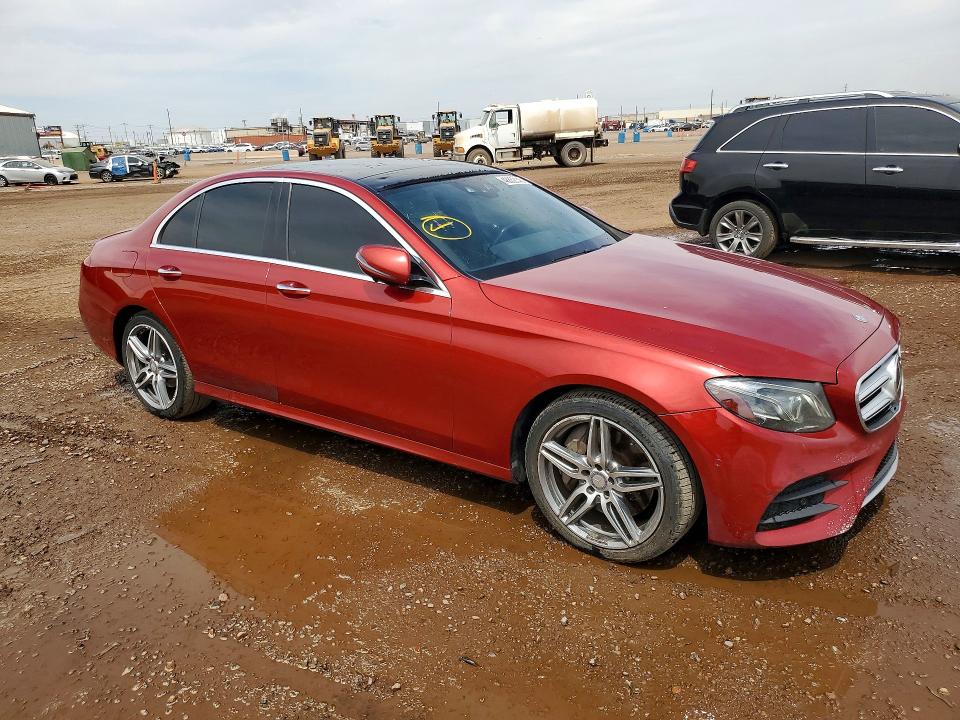 48852146 :رقم المزاد ، WDDZF4JB6HA061099 vin ، 2017 Mercedes-benz E مزاد بيع