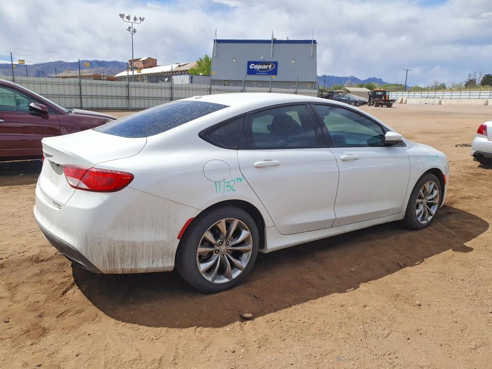 50965146 :رقم المزاد ، 1C3CCCDG9FN610685 vin ، 2015 Chrysler 200 مزاد بيع