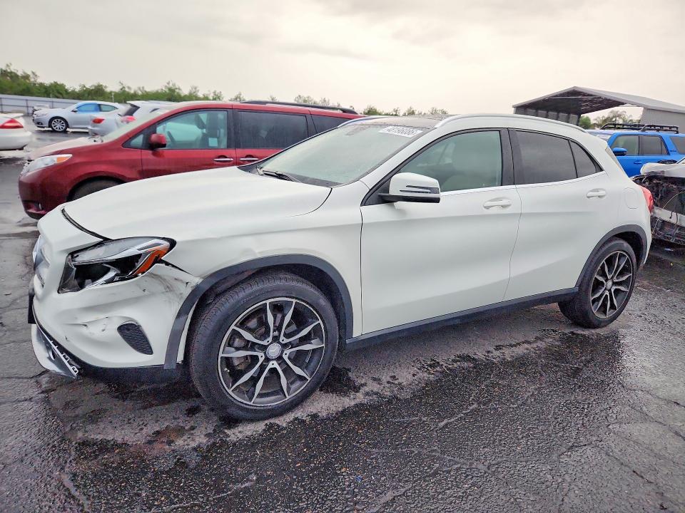 Продаж на аукціоні авто 2015 Mercedes-benz Gla, vin: WDCTG4GB6FJ079713, номер лоту: 48196086
