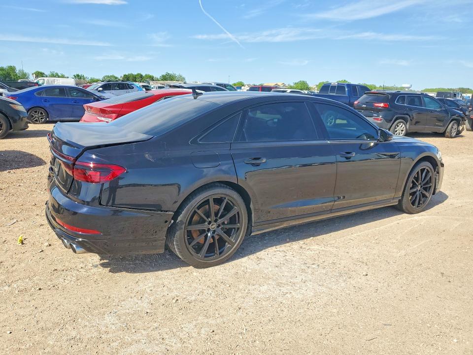 48851766 :رقم المزاد ، WAULSAF86RN005064 vin ، 2024 Audi S8 مزاد بيع