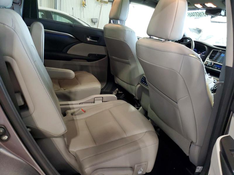 Auction sale of the 2018 Toyota Highlander, vin: 5TDDZRFH3JS485449, lot number: 51637446