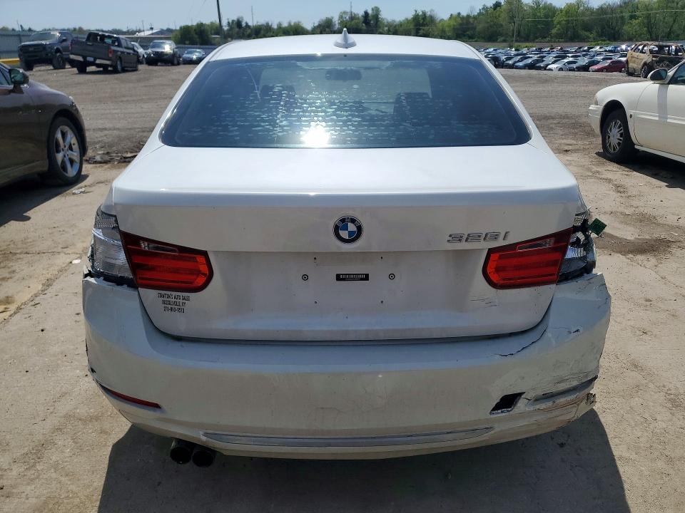 2012 Bmw 328 მანქანა იყიდება აუქციონზე, vin: WBA3A5C56CF345157, აუქციონის ნომერი: 49121976