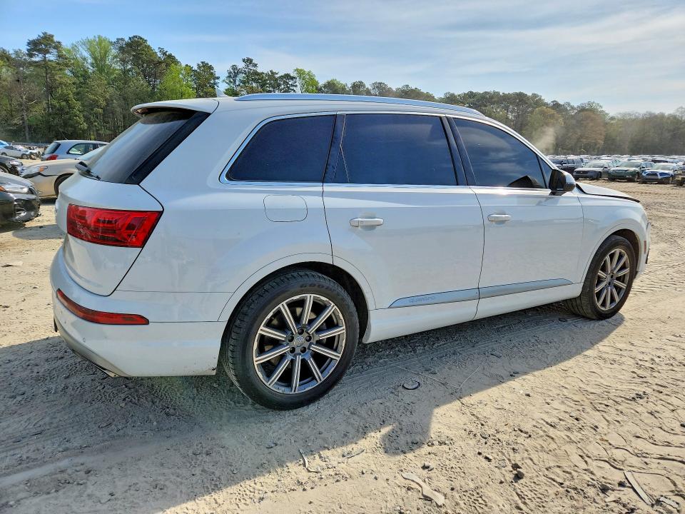 2019 Audi Q7 მანქანა იყიდება აუქციონზე, vin: WA1LAAF79KD001786, აუქციონის ნომერი: 49788386
