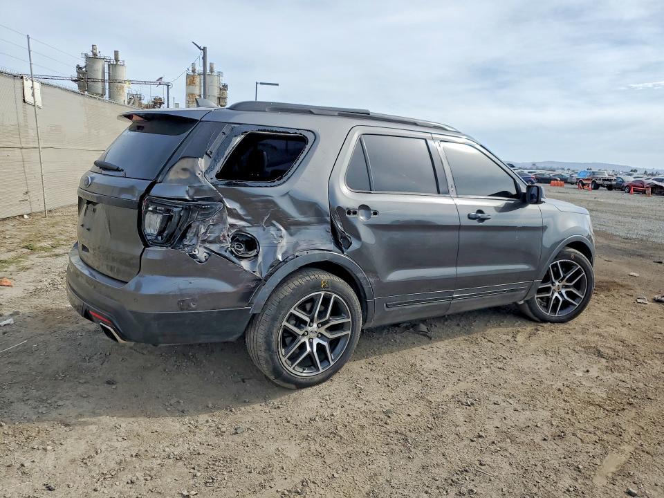 49456386 :رقم المزاد ، 1FM5K8GT9HGD55410 vin ، 2017 Ford Explorer مزاد بيع
