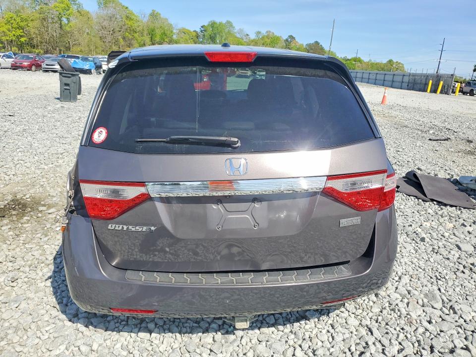 49321156 :رقم المزاد ، 5FNRL5H63DB023784 vin ، 2013 Honda Odyssey مزاد بيع