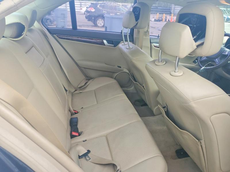 48584916 :رقم المزاد ، WDDGF8AB2ER302913 vin ، 2014 Mercedes-benz C مزاد بيع