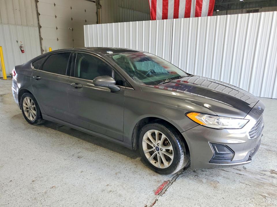 51674756 :رقم المزاد ، 3FA6P0HD4LR168456 vin ، 2020 Ford Fusion مزاد بيع