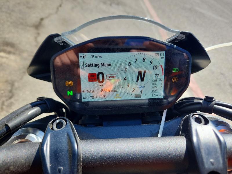 49903266 :رقم المزاد ، ZDMMAMDT4NB005793 vin ، 2022 Ducati Monster مزاد بيع
