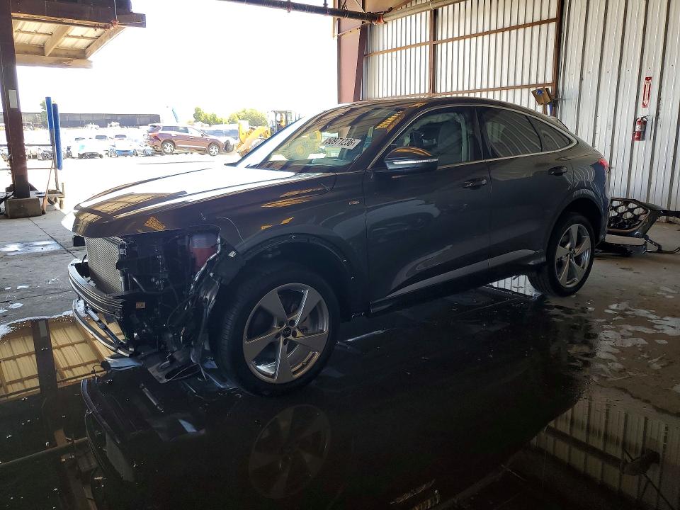 50971236 :رقم المزاد ، WA1EAAGU9S2098321 vin ، 2025 Audi Q5 مزاد بيع