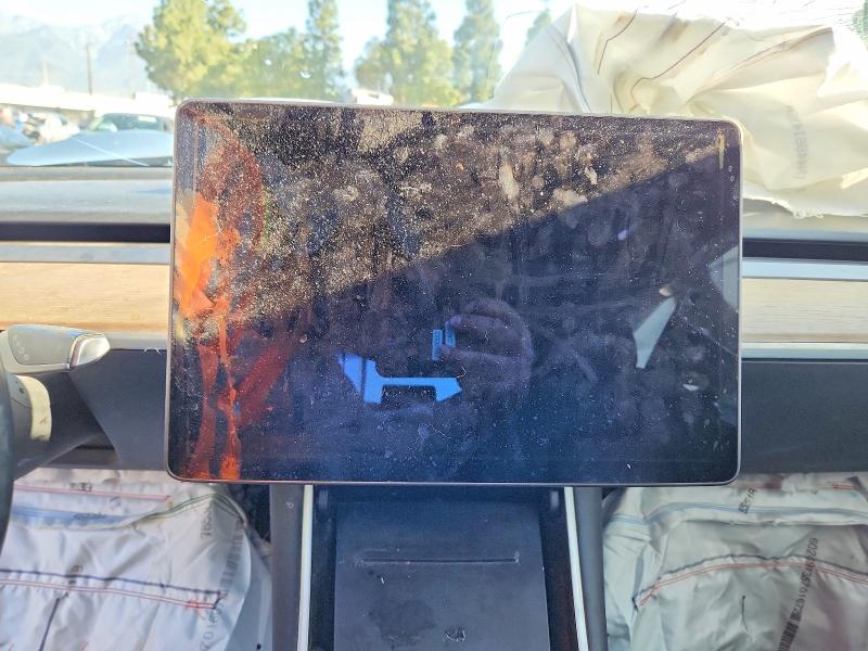 49979616 :رقم المزاد ، 5YJ3E1EA6JF042052 vin ، 2018 Tesla Model 3 مزاد بيع