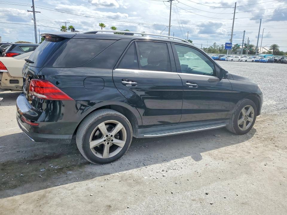 51099446 :رقم المزاد ، 4JGDA5JB6JB004549 vin ، 2018 Mercedes-benz Gle مزاد بيع