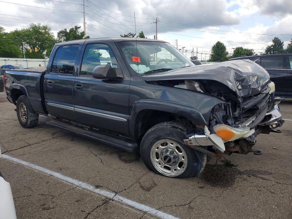 51543826 :رقم المزاد ، 1GTGK13U23F204863 vin ، 2003 Gmc Sierra مزاد بيع