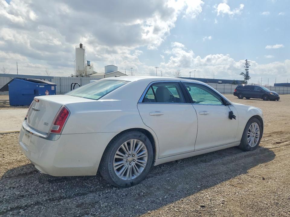2013 Chrysler 300 მანქანა იყიდება აუქციონზე, vin: 2C3CCARG3DH539146, აუქციონის ნომერი: 49556966