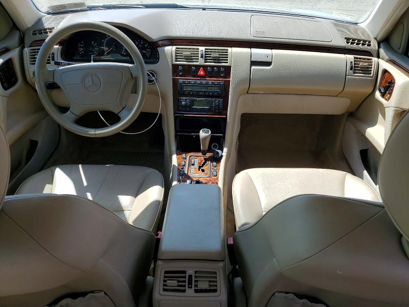 1999 Mercedes-benz E მანქანა იყიდება აუქციონზე, vin: WDBJF65H0XA932237, აუქციონის ნომერი: 49839846