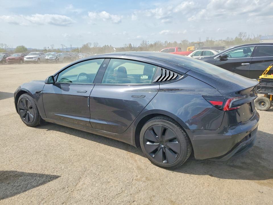 49636956 :رقم المزاد ، 5YJ3E1EA8SF876986 vin ، 2025 Tesla Model 3 مزاد بيع