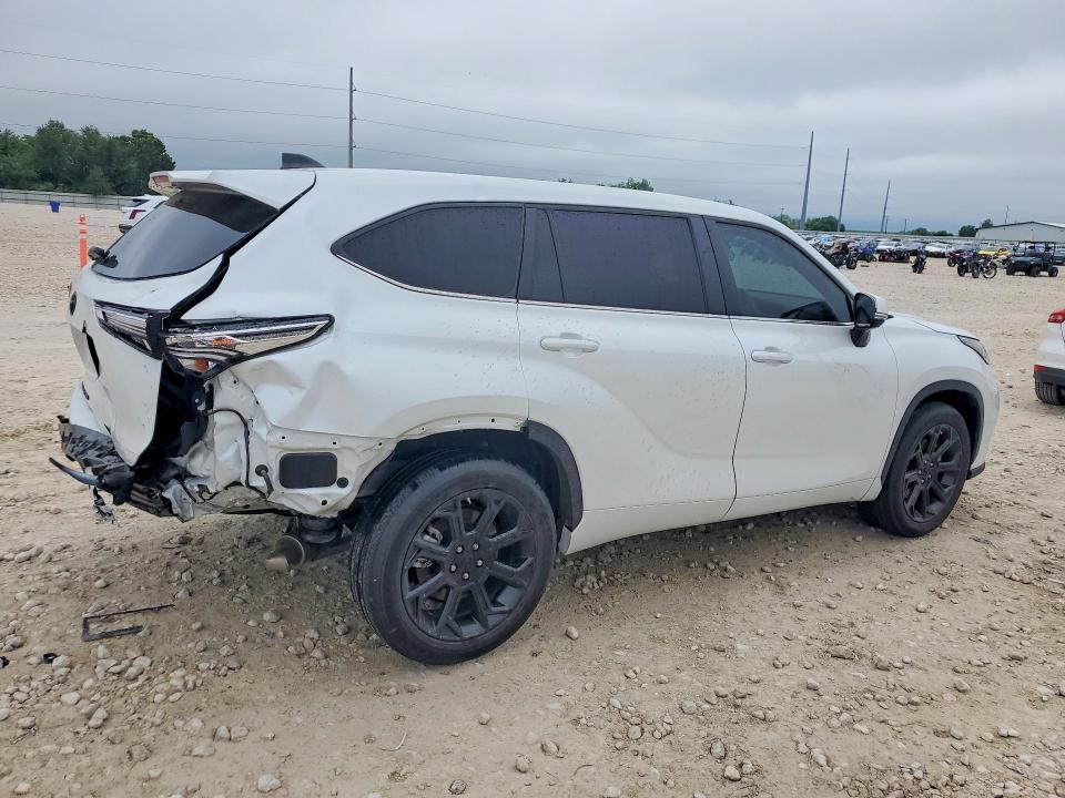 Продажа на аукционе авто 2023 Toyota Highlander, vin: 5TDKDRAHXPS027705, номер лота: 51040116