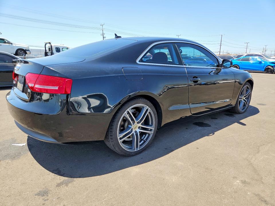Aukcja sprzedaży 2011 Audi A5, vin: WAULFAFR0BA073774, numer aukcji: 51958646