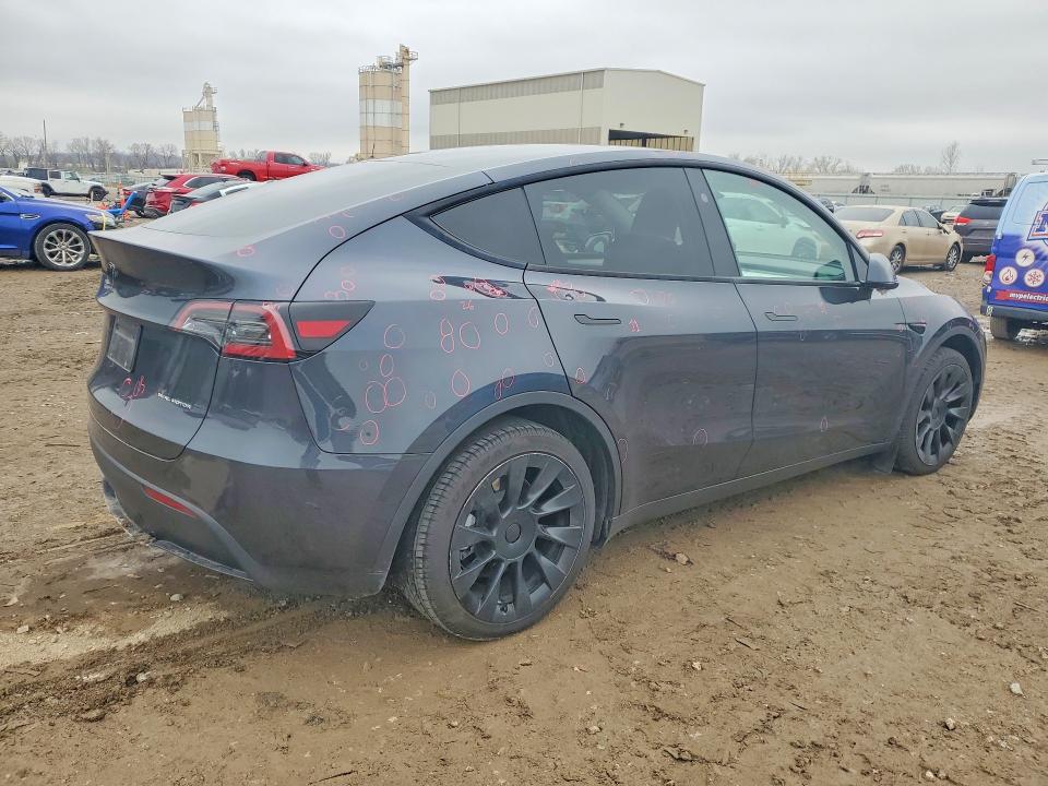 48204036 :رقم المزاد ، 7SAYGDEE6RA221109 vin ، 2024 Tesla Model Y مزاد بيع