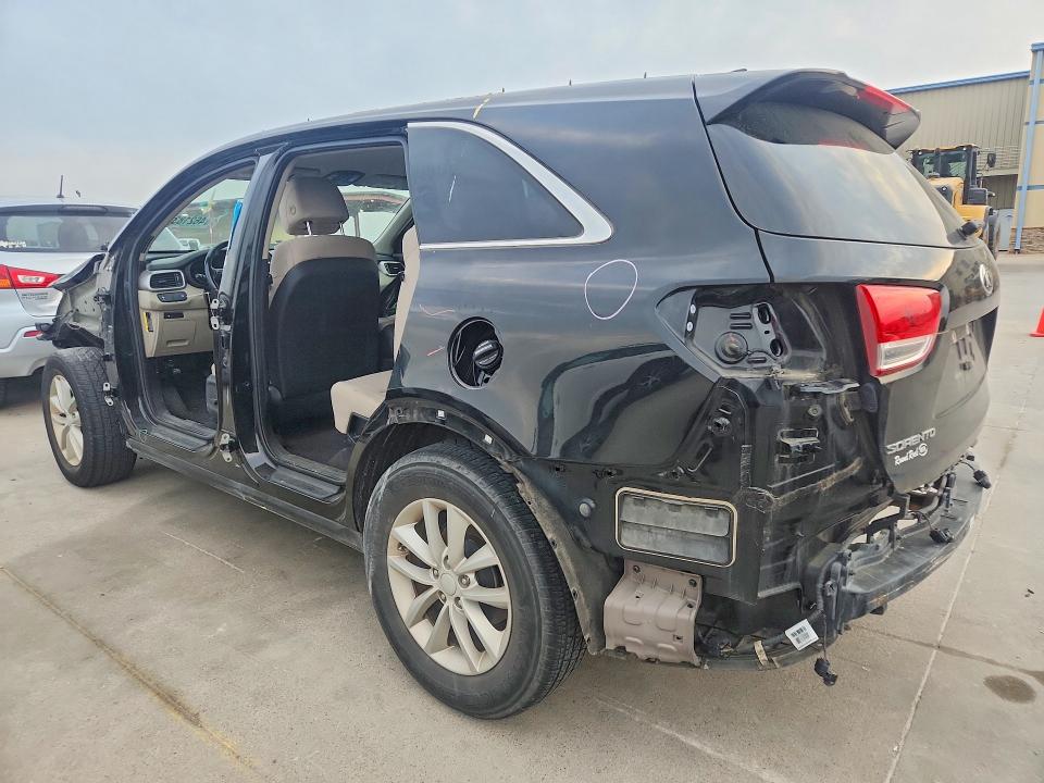 46218356 :رقم المزاد ، 5XYPGDA38HG290424 vin ، 2017 Kia Sorento مزاد بيع