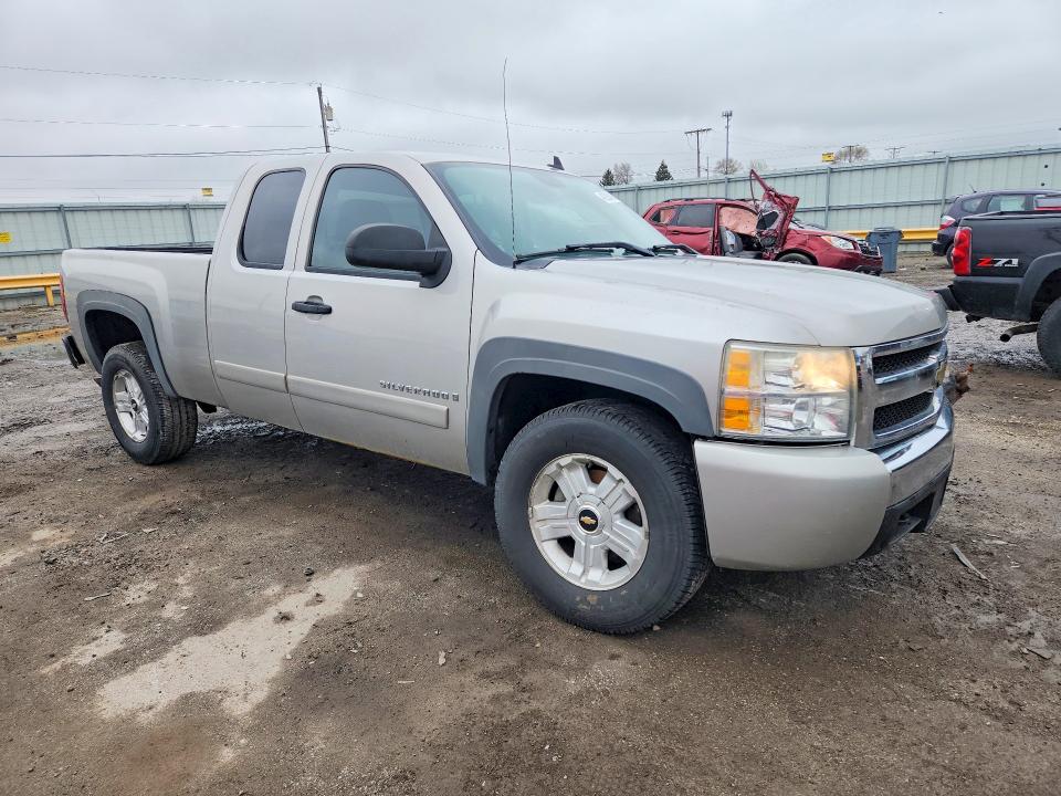 49260426 :رقم المزاد ، 2GCEK19J781317579 vin ، 2008 Chev Silverado مزاد بيع