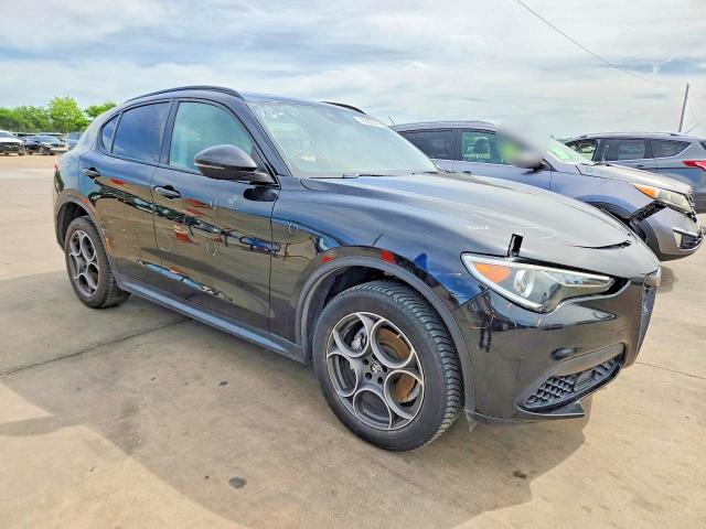 49682246 :رقم المزاد ، ZASPAJAN5M7D12217 vin ، 2021 Alfa Romeo Stelvio مزاد بيع