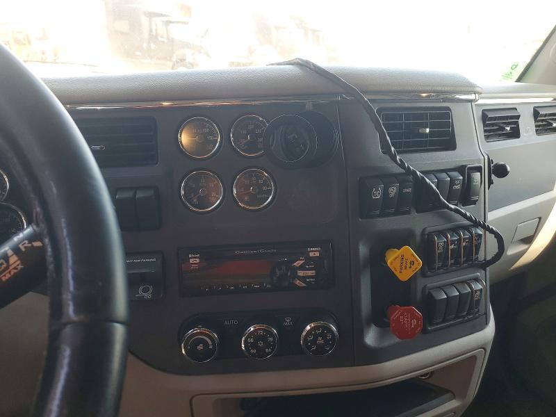 Продаж на аукціоні авто 2020 Peterbilt 579, vin: 1XPBDP9XXLD704420, номер лоту: 49620366