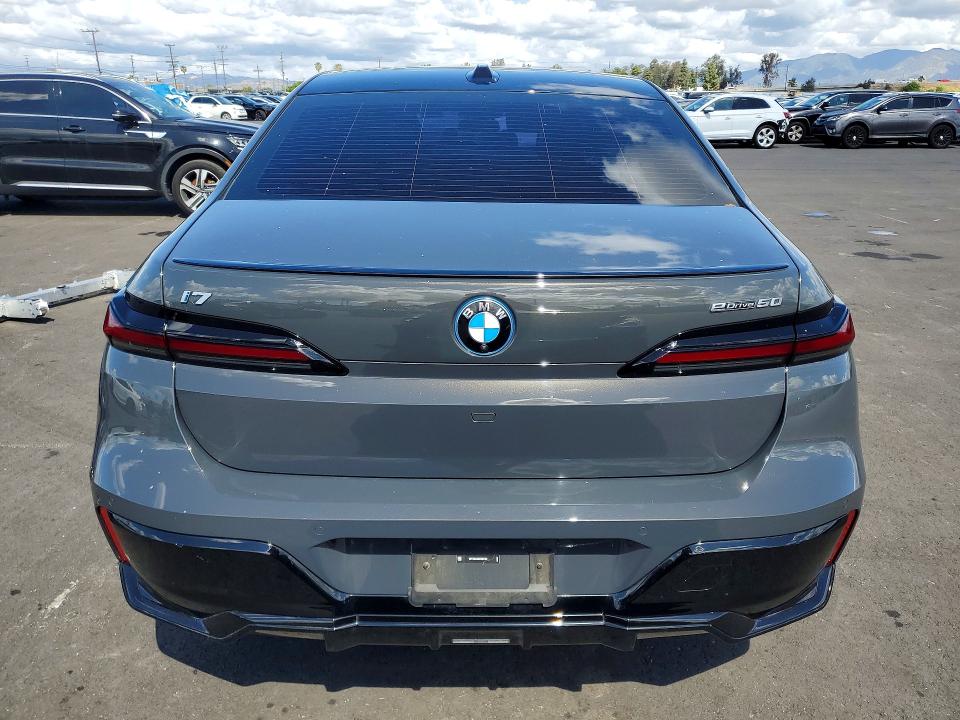 48990746 :رقم المزاد ، WBY43EJ09RCR87485 vin ، 2024 Bmw I7 مزاد بيع
