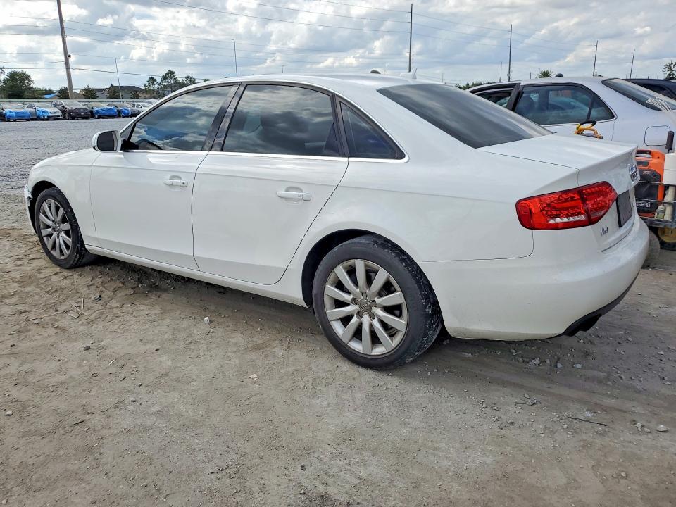 48484296 :رقم المزاد ، WAUEFAFL3BN012206 vin ، 2011 Audi A4 مزاد بيع